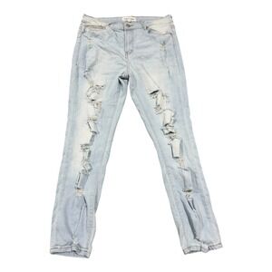 Almost Famous Light Wash Distressed Skinny Jeans Womens Size 11 Ripped‎ Shredded
